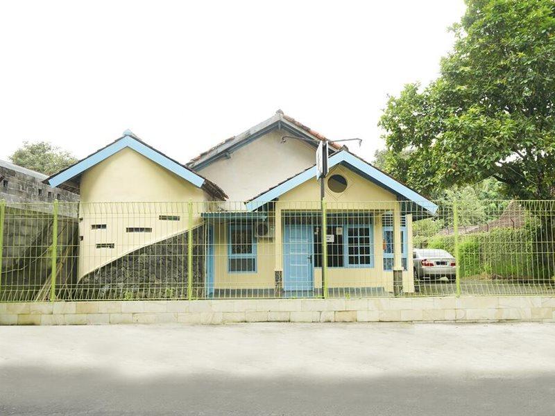 สปอต ออน 2275 โอมะฮ์ เจเอ็ม Hotel Beran Kidul ภายนอก รูปภาพ