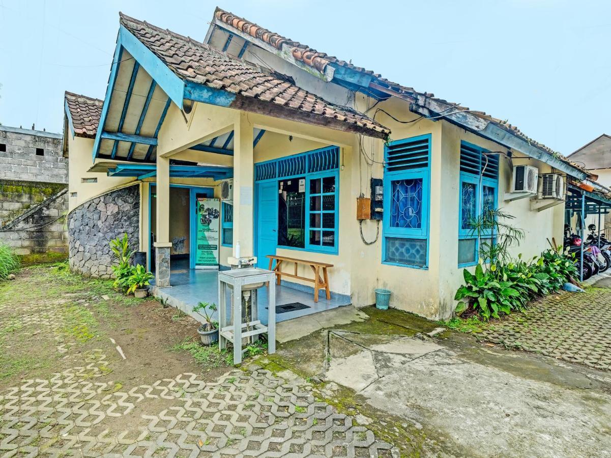 สปอต ออน 2275 โอมะฮ์ เจเอ็ม Hotel Beran Kidul ภายนอก รูปภาพ