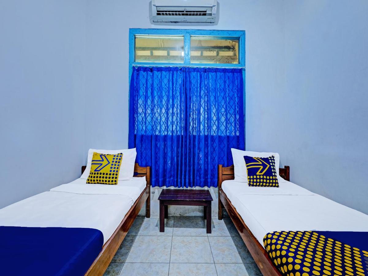 สปอต ออน 2275 โอมะฮ์ เจเอ็ม Hotel Beran Kidul ภายนอก รูปภาพ